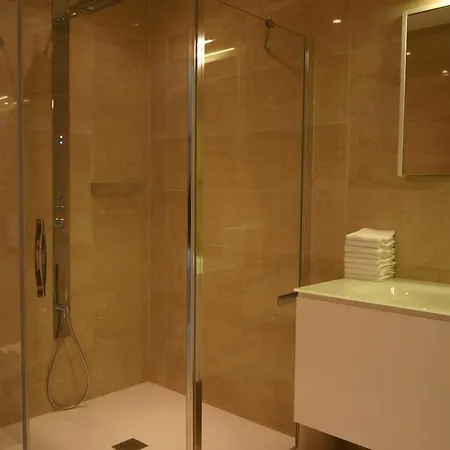 Apartment La Camelia - Das Luxusferiendomizil Mit Pool Und Seesicht