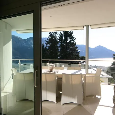 La Camelia - Das Luxusferiendomizil Mit Pool Und Seesicht Apartment